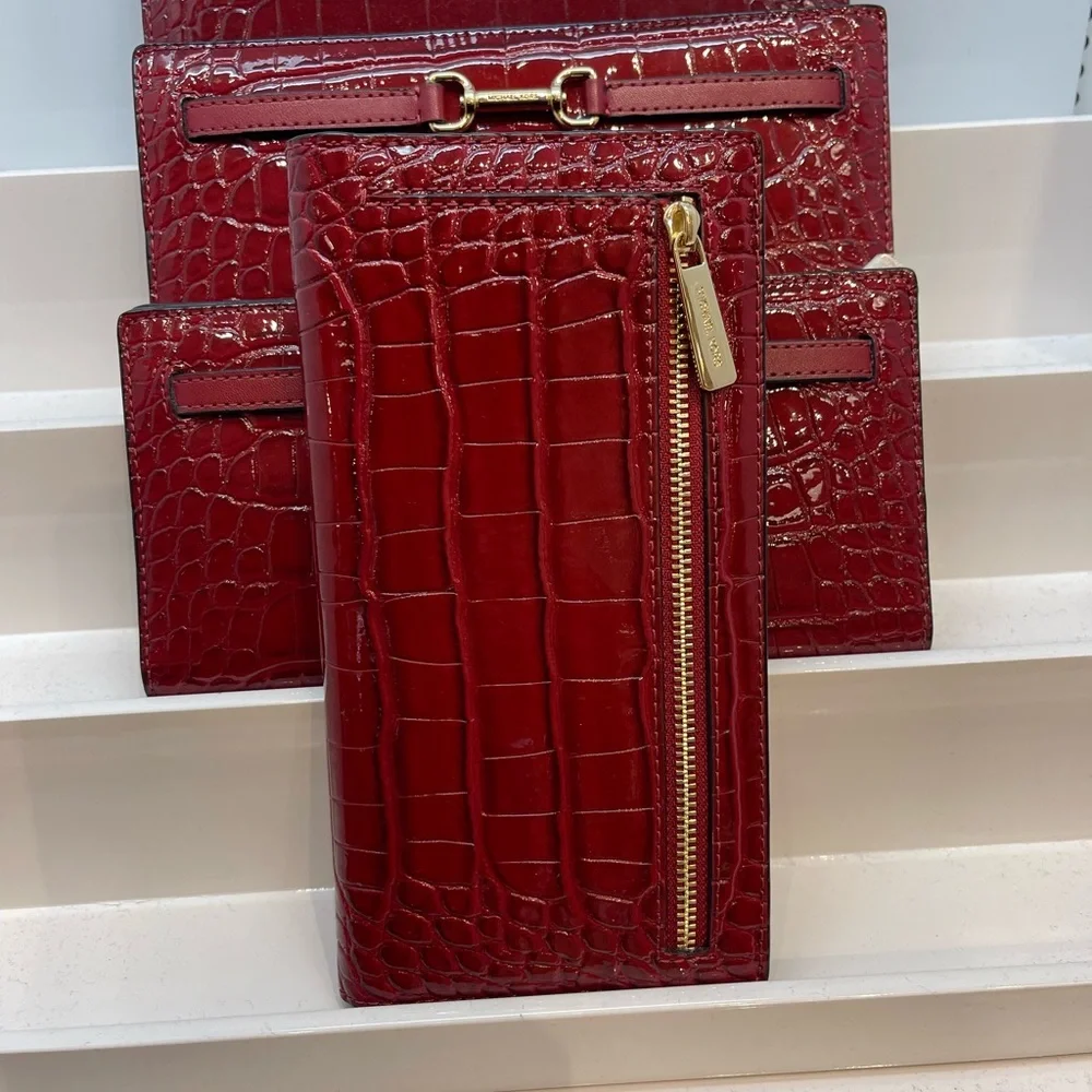 MICHAEL KORS Carson Large Snap Crocodile Embossed Bifold Wallet Cherry  NWT